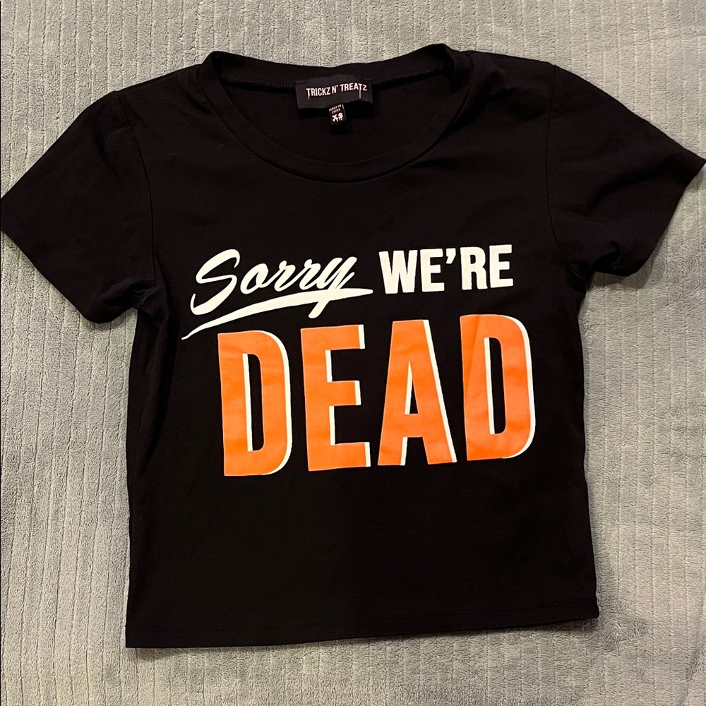 Black baby tee